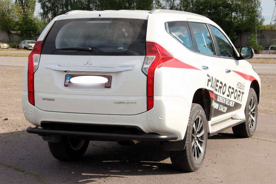 Mitsubishi Pajero Sport 2015– Bagbeskyttelsesbøjle AK005 Black (rustfrit stål) Foto 3