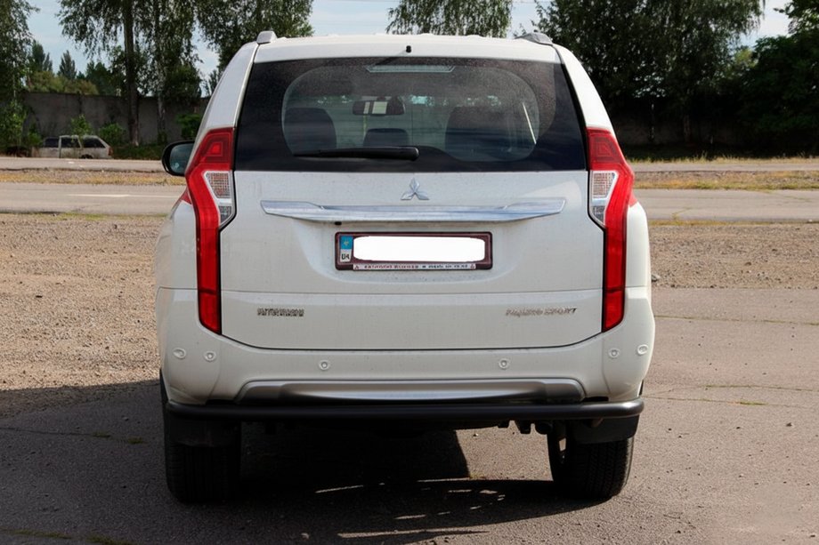 Mitsubishi Pajero Sport 2015– Bagbeskyttelsesbøjle AK005 Black (rustfrit stål) Foto 6