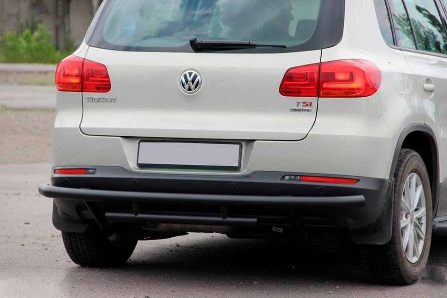 Volkswagen Tiguan 2007–2016 Bagbøjle AK002-2 Black (rustfrit stål) Image