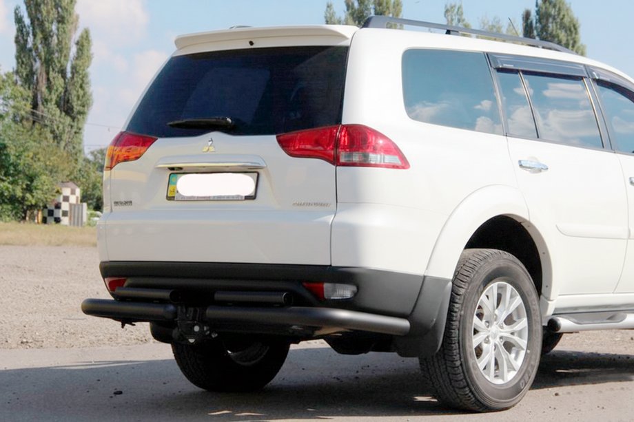 Mitsubishi Pajero Sport 2008–2015 Bagkofangerbeskyttelse AK003-Special Black (2 stk., rustfrit stål) Image