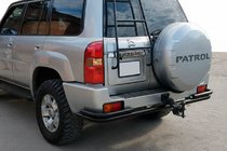 Nissan Patrol Y61 1997–2011 Bageste beskyttelsesbøjle AK005-3 Black (rustfrit stål) foto 1