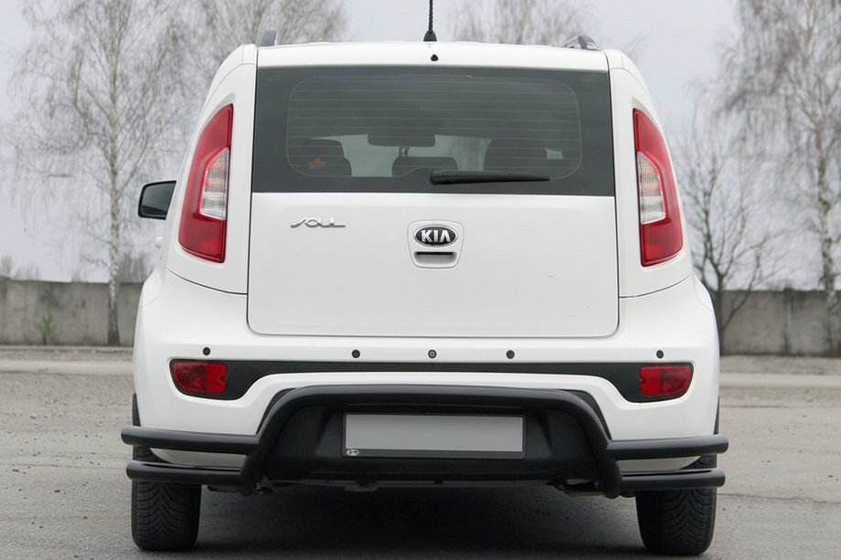 Kia Soul II 2013–2018 Bagbeskyttelsesbøjle AK007-2 Black (rustfrit stål) Foto 4