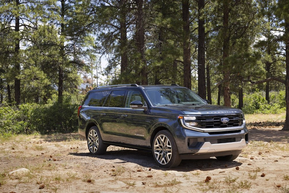 Test af Ford Expedition MAX: Stor SUV til familier og lange ture