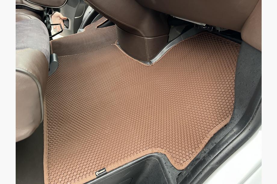 Mercedes Sprinter W907/W910 2018– Gummimåtter Carsuit V2 (Brun) Foto 3