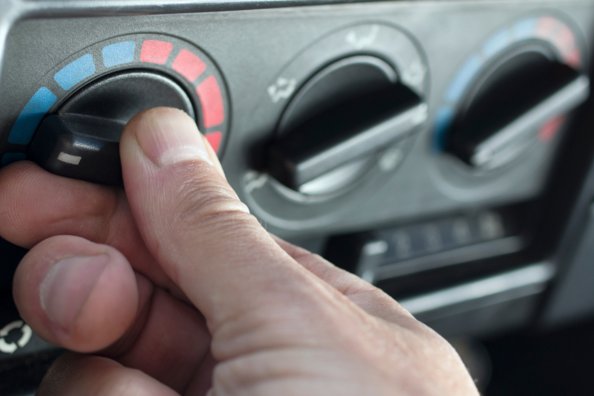 Hvorfor virker bilens varmeapparat ikke? Årsager og løsninger