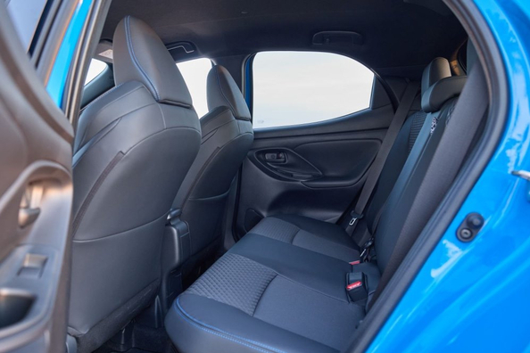 Toyota Yaris Full Hybrid: anmeldelse af den økonomiske byhatchback Foto 6