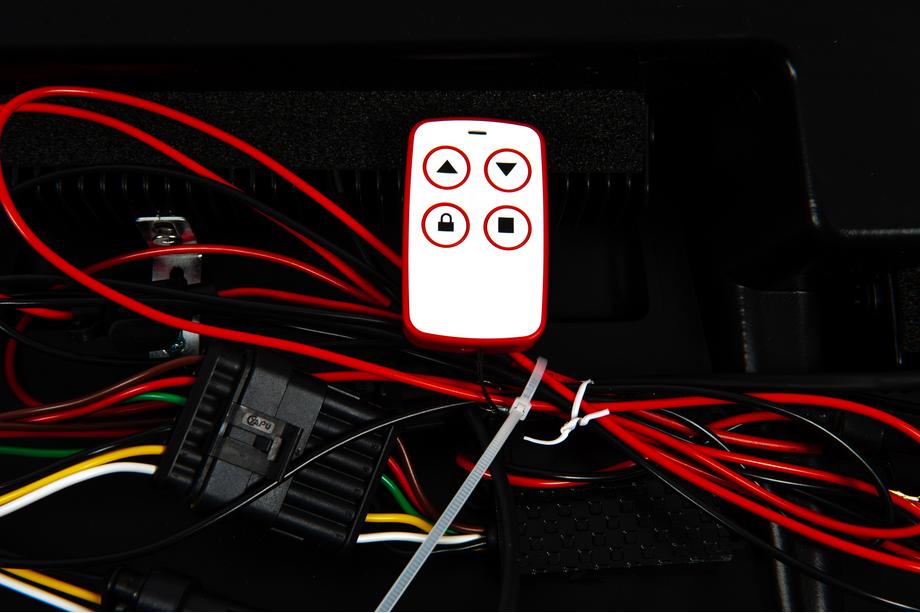 Toyota Land Cruiser Prado 250 2023– Forrudevisir med LED (Sort) Foto 11