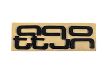 Audi Quattro Black emblem foto 2