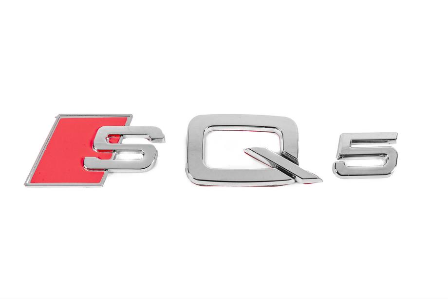 Audi SQ5 emblem Image