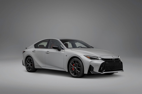 Lexus IS (XE30, facelift 2025): anmeldelse af premium sportssedan