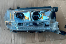 Toyota Land Cruiser 200 2007–2021 Forlygter 2016+ (Standart, brugt) foto 4