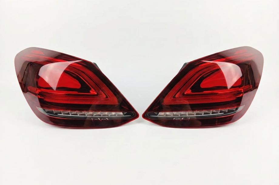 Mercedes C-klasse W205 2014–2021 Baglygter 2026-Design (2 stk) Image