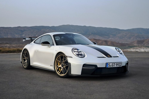 Test af Porsche 911 GT3 (992): specifikationer, udstyr, fotos