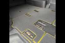Volkswagen T5 2010–2015 EVA-måtter (kort akselafstand, komplet sæt til kabinen, sorte) foto 4