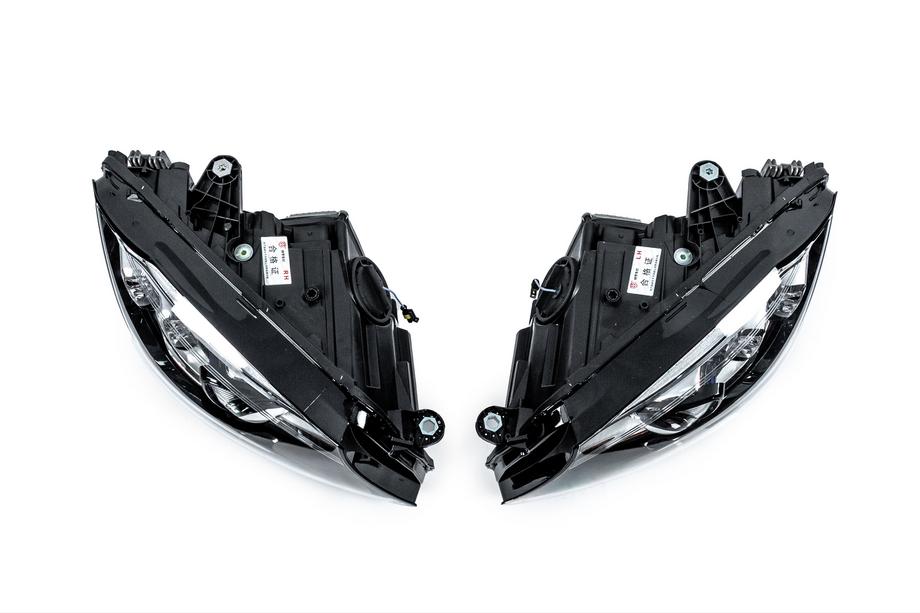 Mercedes C-klasse W205 2014–2021 Forlygter med Full LED-moduler (til HALOGEN, 2 stk.) Foto 4