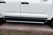 Mitsubishi L200 2024– HARMS sidetrin (2 stk.) foto 6