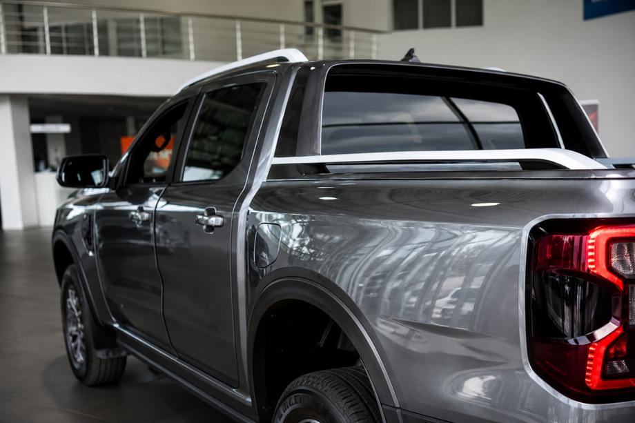 Ford Ranger 2022– Tagrælinger grå OEM (aluminium) Image