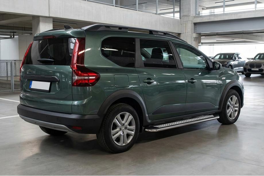 Dacia Jogger 2022– Sidetrin Maydos V2 (2 stk., aluminium ↗ rustfrit stål) Foto 1