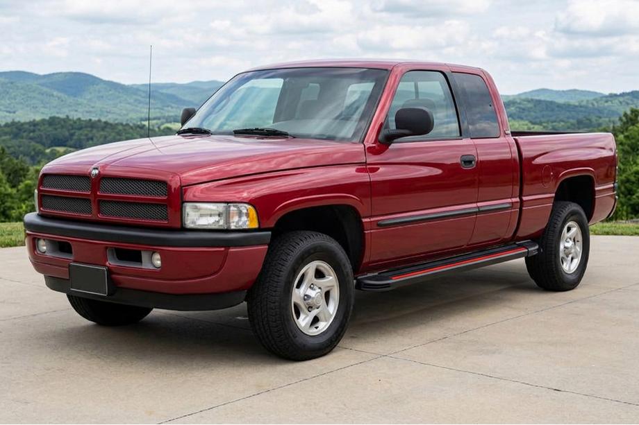 Dodge RAM (BR/BE) 1994–2002 Sidetrin Maya Red (2 stk., aluminium) Image