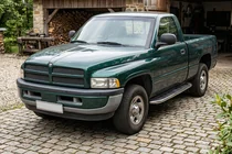 Dodge RAM (BR/BE) 1994–2002 Maydos V1 sidetrin (2 stk., aluminium ↗ rustfrit stål) foto 1