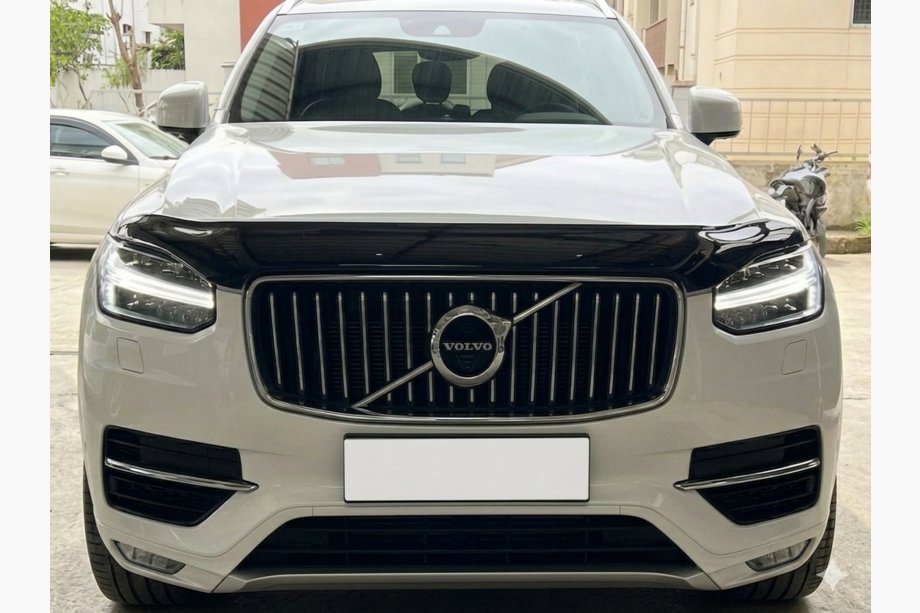 Volvo XC90 2015– Motorhjelmsdeflektor EuroCap (2019-2024) Foto 1