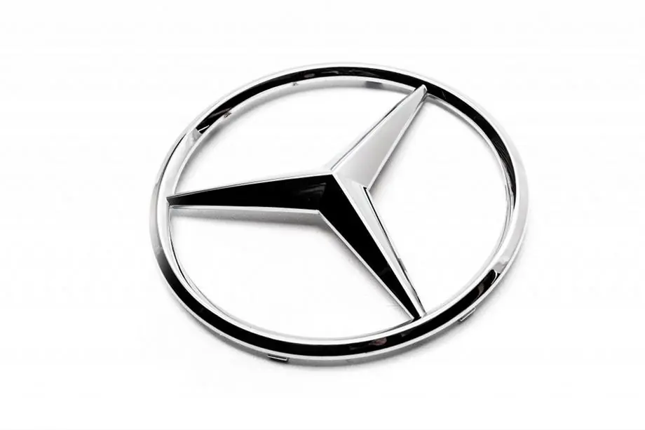 Mercedes C-class W204 2007–2015 Nedsat forreste emblem (2007-2011) Image