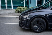 Tesla Model Y 2020– Bodykit-sæt Black Warrior (til 2025+) foto 5