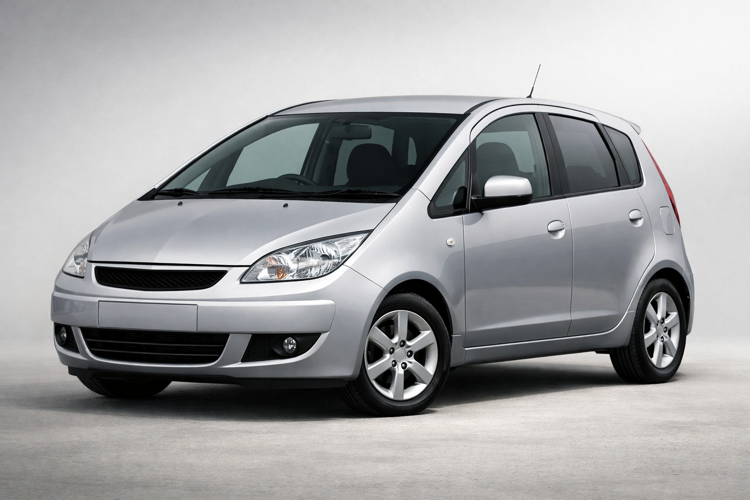 Test af Mitsubishi Colt 2004-2012: kompakt bybil med enkel karakter