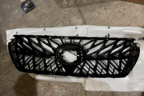 Toyota Land Cruiser 200 2007–2021 Udsalg Kølergrill 2012-2016 (TRD) foto 2