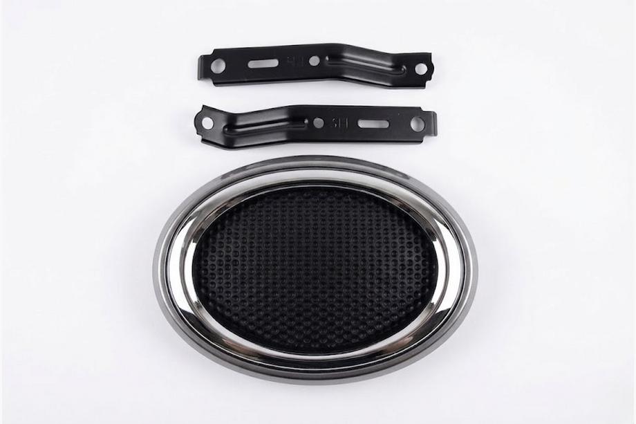 Toyota Land Cruiser Prado 150 2009–2023 Frontemblem V4 (2013-2017, 20 x 14 cm) Image
