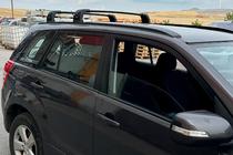 Suzuki Grand Vitara 2005–2017 Tagbøjler (tværstænger) til originale monteringspunkter Ecem V3 (2 stk) Sort, 110 cm foto 3
