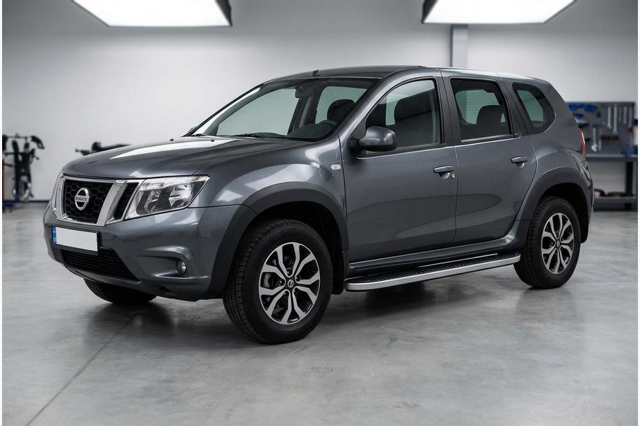 Nissan Terrano 2014– Sidetrin Tayga Grey (2 stk., aluminium) Foto 1