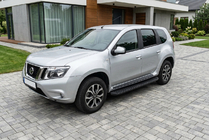 Nissan Terrano 2014– Sidetrin Tayga Black (2 stk., aluminium) foto 1