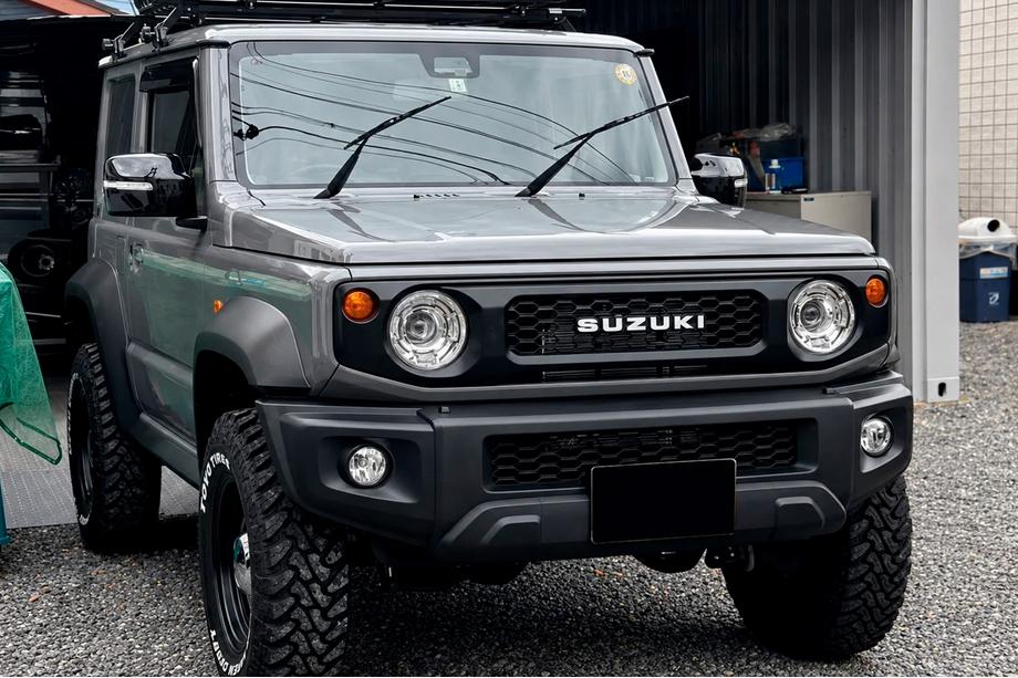 Suzuki Jimny 2018– Kølergrill (OffRoad) Image