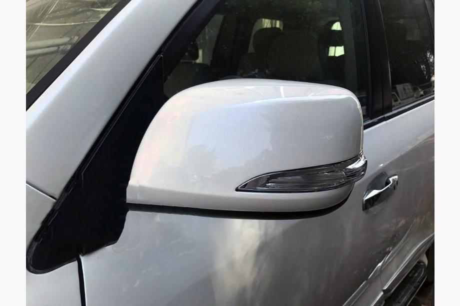 Toyota Land Cruiser 200 2007–2021 Spejlkapper (uden blinklysrepeater, 2014-stil) Sort farve Image