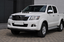 Toyota Hilux 2006–2015 Frontbøjle ST008 Black (rustfrit stål) foto 2