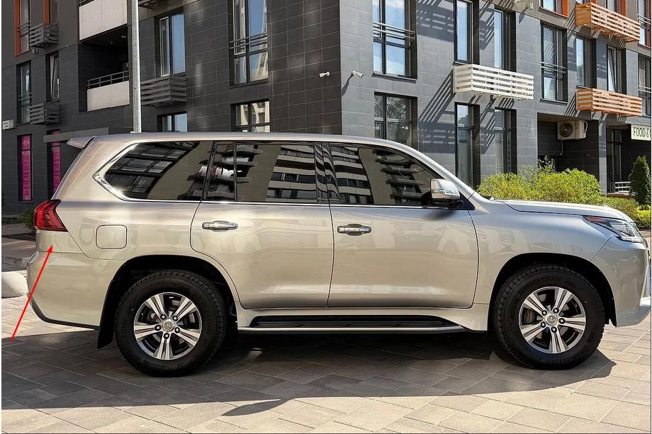 Lexus LX570/450d 2008–2022 Liste til bagkofanger/skærm 2016-2021 (under baglygten) Image