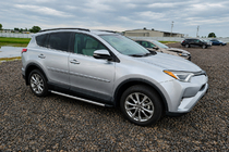 Toyota Rav 4 2019–2025 Sorte OEM tagrælinger (aluminium) foto 2