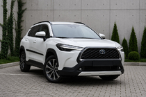 Toyota Corolla Cross 2020– Integrerede tagrælinger, sort OEM (ABS-plast, monteres med lim) foto 1