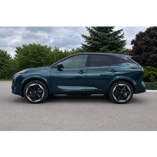 Integrerede tagrælinger, sorte OEM (aluminium, montering med lim) Nissan Qashqai 2021–