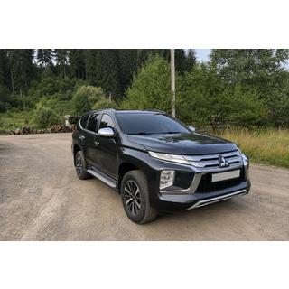Integrerede tagrælinger sorte OEM (2019-, aluminium) Mitsubishi Pajero Sport 2015– foto 1