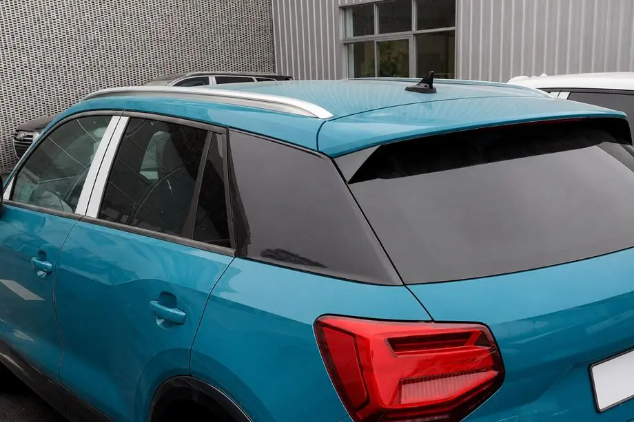 Audi Q2 2016– Integrerede tagrails grå OEM (aluminium, montering med lim) Image