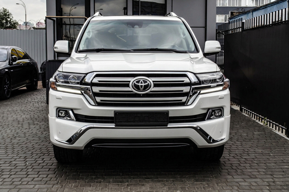Hvad koster en komplet restyling af Toyota Land Cruiser 200?