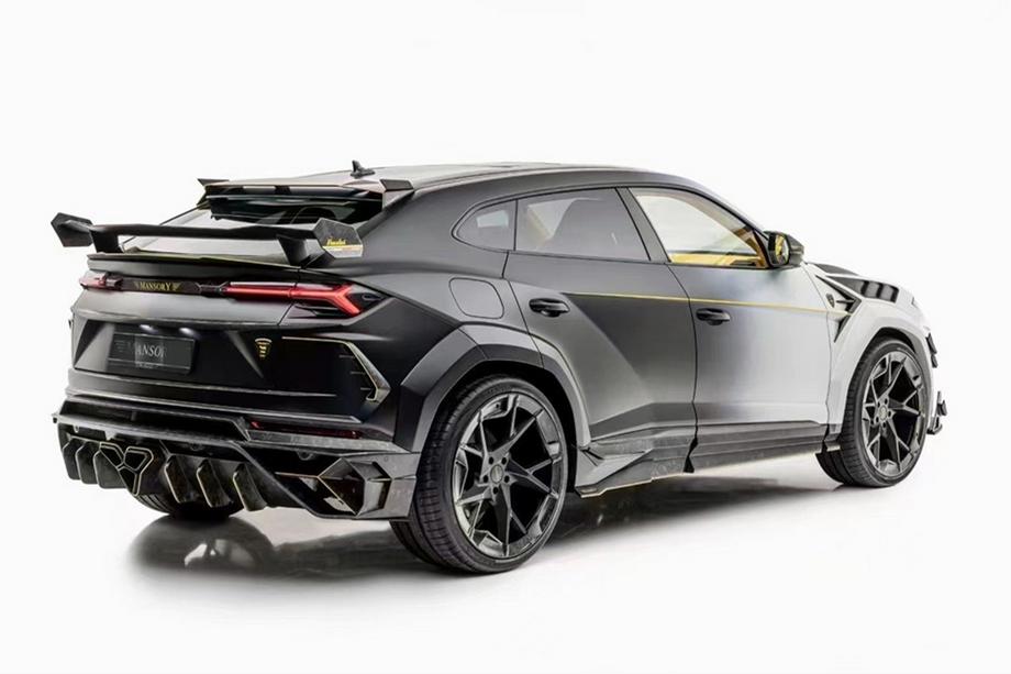 Lamborghini Urus 2018– MNSR DRY Carbon bodykit-sæt med udstødningssystem (til 2018-2022) Foto 3