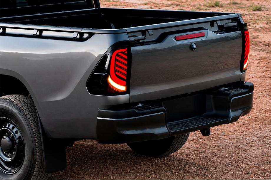 Toyota Hilux 2015– Baglygter V1 (2 stk.) Image