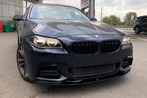 BMW 5-serie F10/F11 2010–2016 Frontspoiler-læbe MP-Style (til M-Performance, blank sort) foto 2