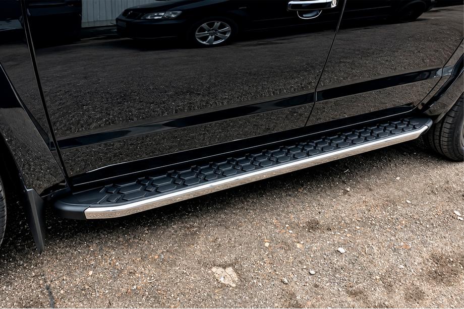 Volkswagen Amarok 2010–2022 BlackLine sidetrin (2 stk., aluminium) Image