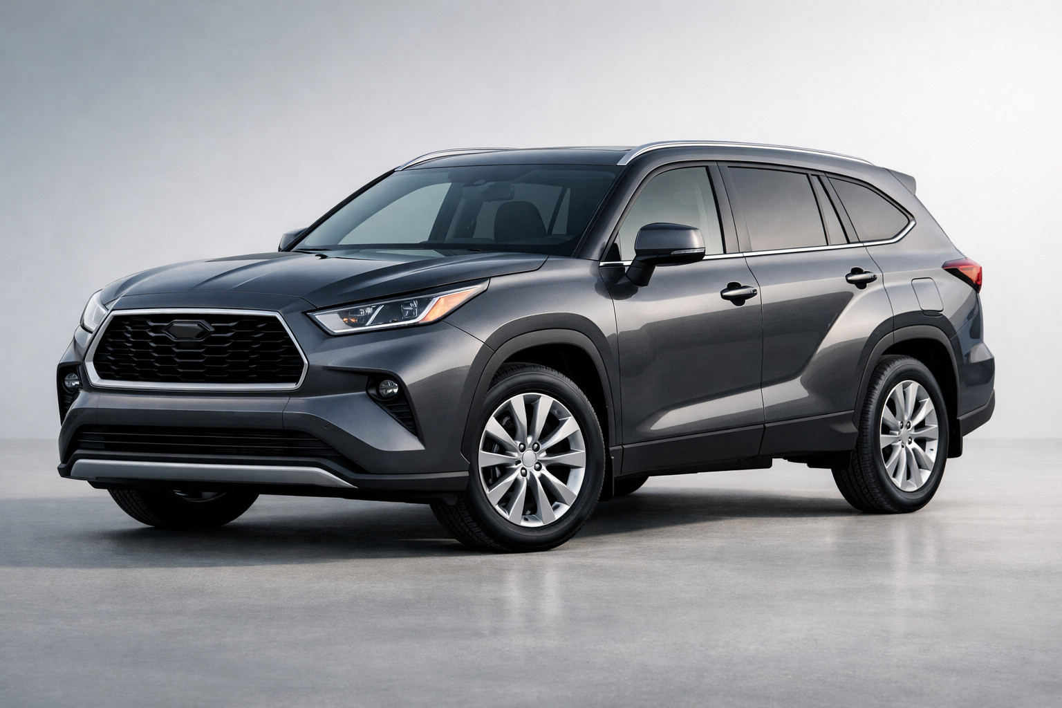 Test af Toyota Highlander IV generation: robust familiekrossover