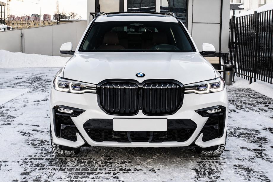 BMW X7 G07 2019– Forreste kofanger M-Sport (2019-2023) Image