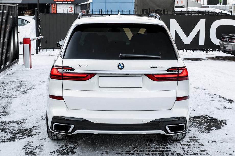 BMW X7 G07 2019– Bagkofanger M-Sport komplet (2019-2023) Image